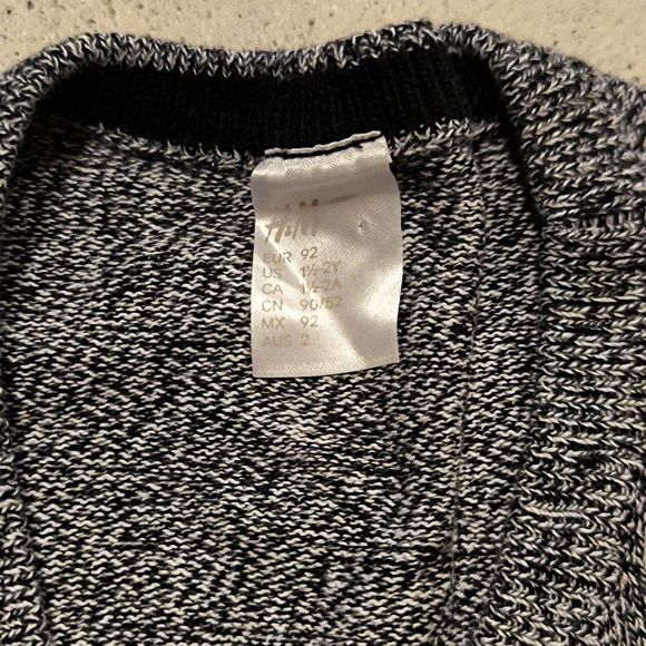 H&M Baby Cardigan - Picture 2 of 2